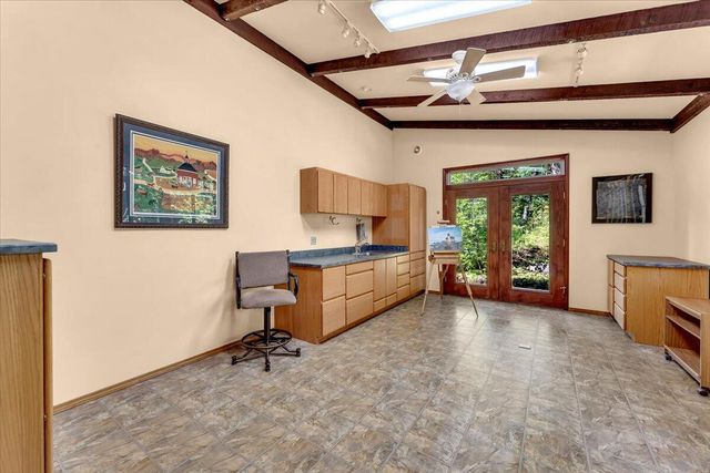 815 Quail Court, Mccloud, CA 96057