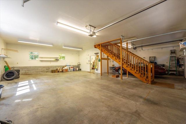 815 Quail Court, Mccloud, CA 96057