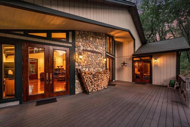 815 Quail Court, Mccloud, CA 96057