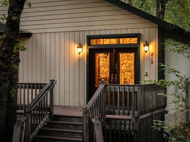 815 Quail Court, Mccloud, CA 96057