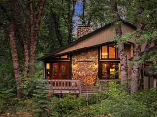 815 Quail Court, Mccloud, CA 96057