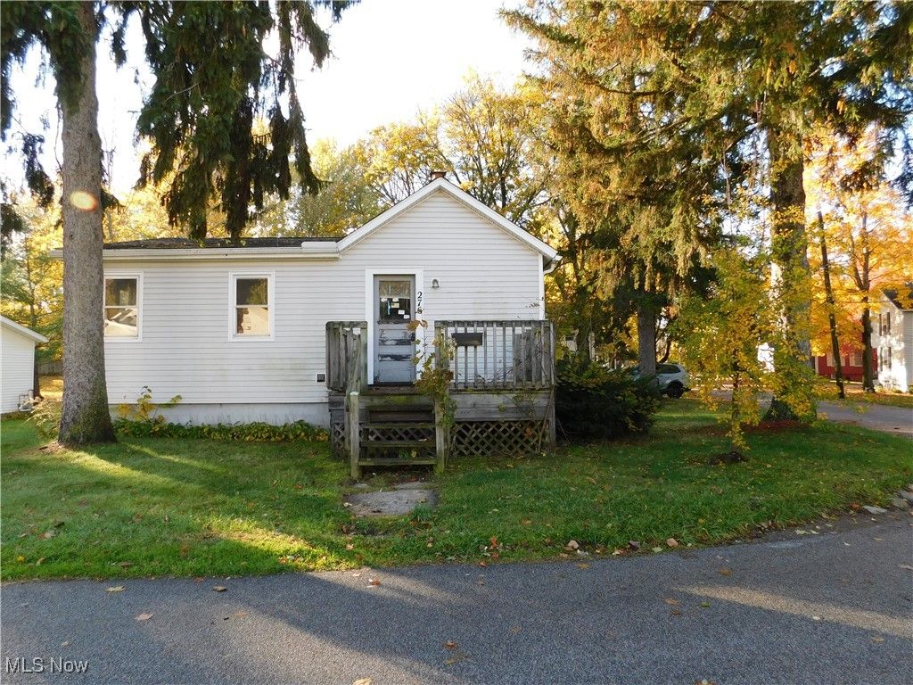 276 Beach Street, Geneva, OH 44041