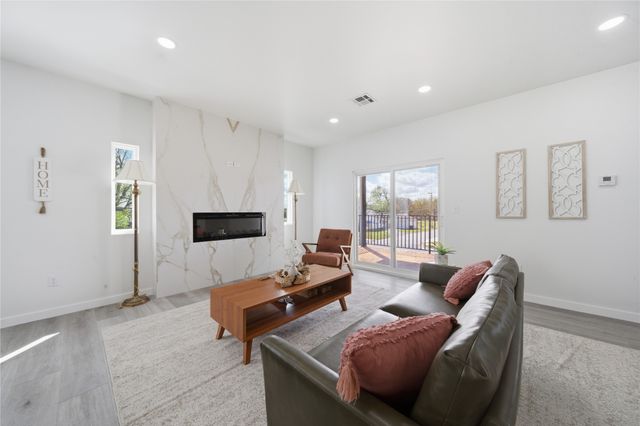 204 W Houston Street, Broken Arrow, OK 74012