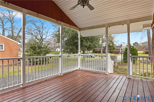 7258 Bellspring Dr, Mechanicsville, VA 23111