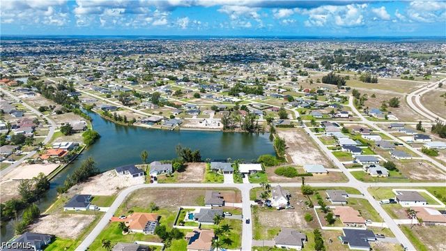 1313 NW 20th CT, Cape Coral, FL 33993