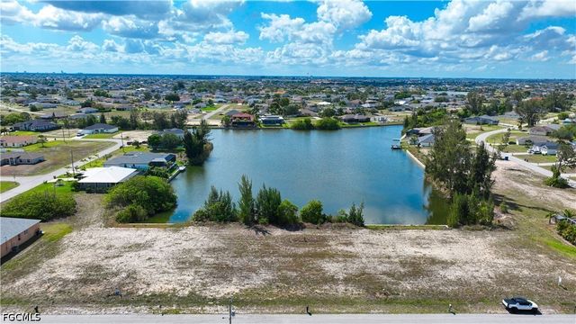 1313 NW 20th CT, Cape Coral, FL 33993