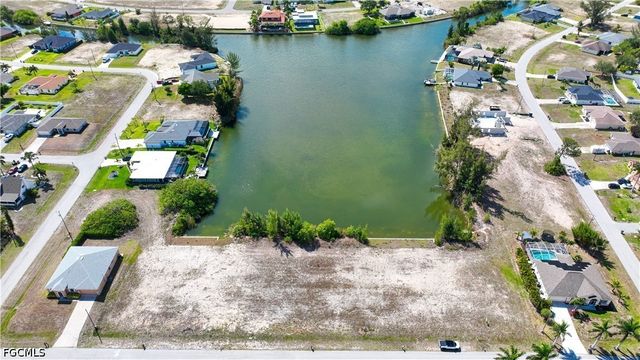 1313 NW 20th CT, Cape Coral, FL 33993