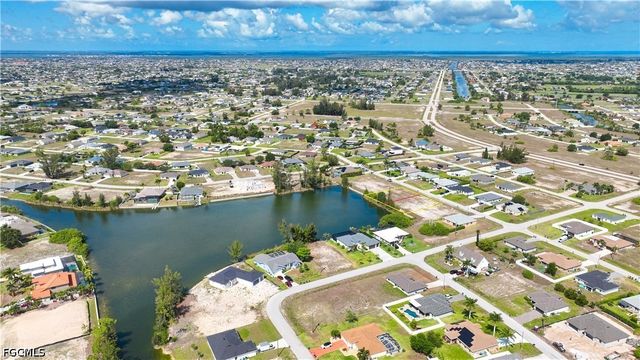 1313 NW 20th CT, Cape Coral, FL 33993