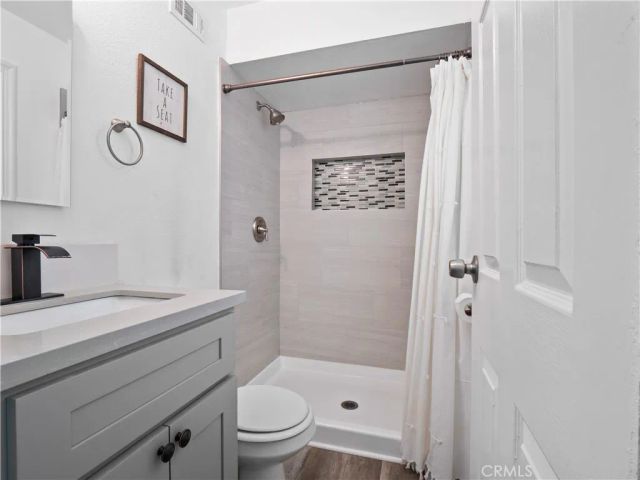 896 Moffatt Circle, Simi Valley, CA 93065