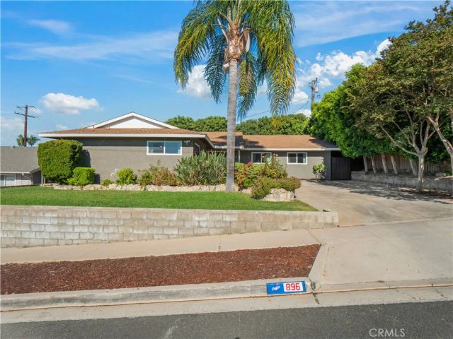 896 Moffatt Circle, Simi Valley, CA 93065