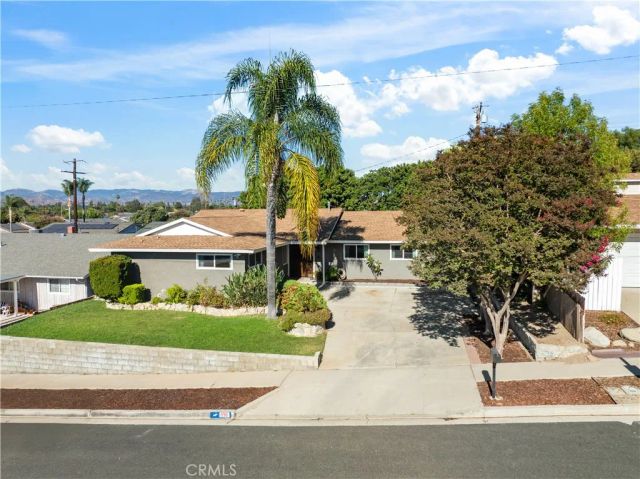 896 Moffatt Circle, Simi Valley, CA 93065