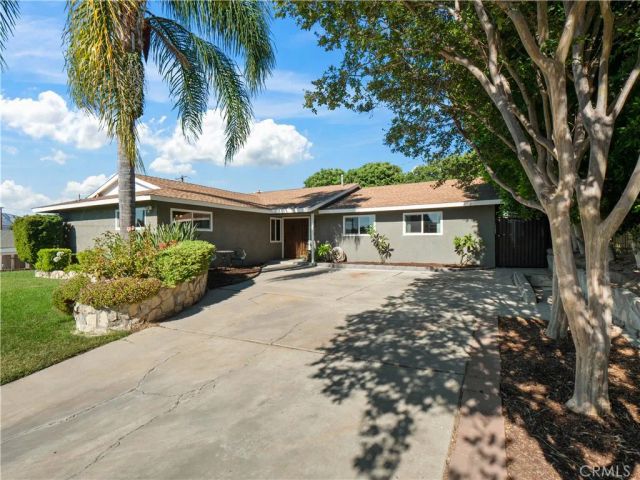 896 Moffatt Circle, Simi Valley, CA 93065