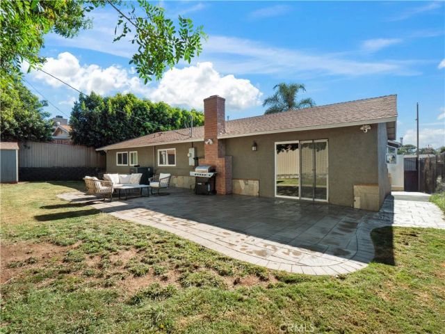 896 Moffatt Circle, Simi Valley, CA 93065