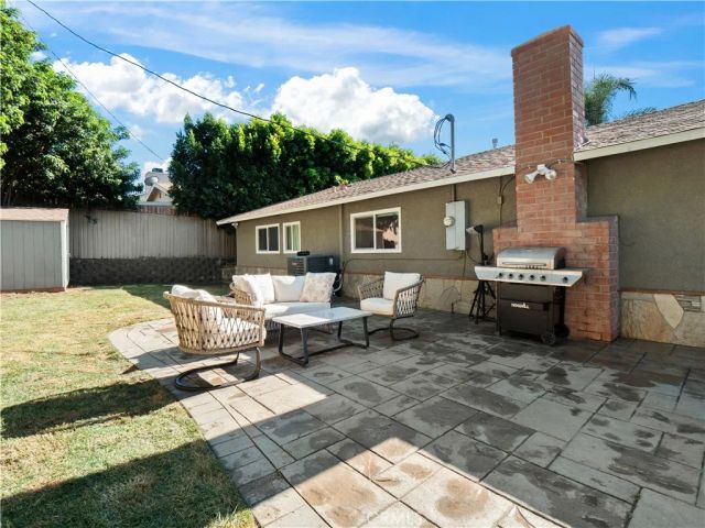 896 Moffatt Circle, Simi Valley, CA 93065