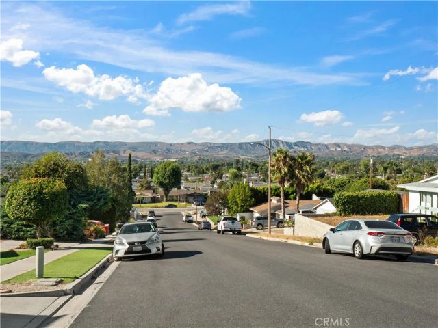 896 Moffatt Circle, Simi Valley, CA 93065