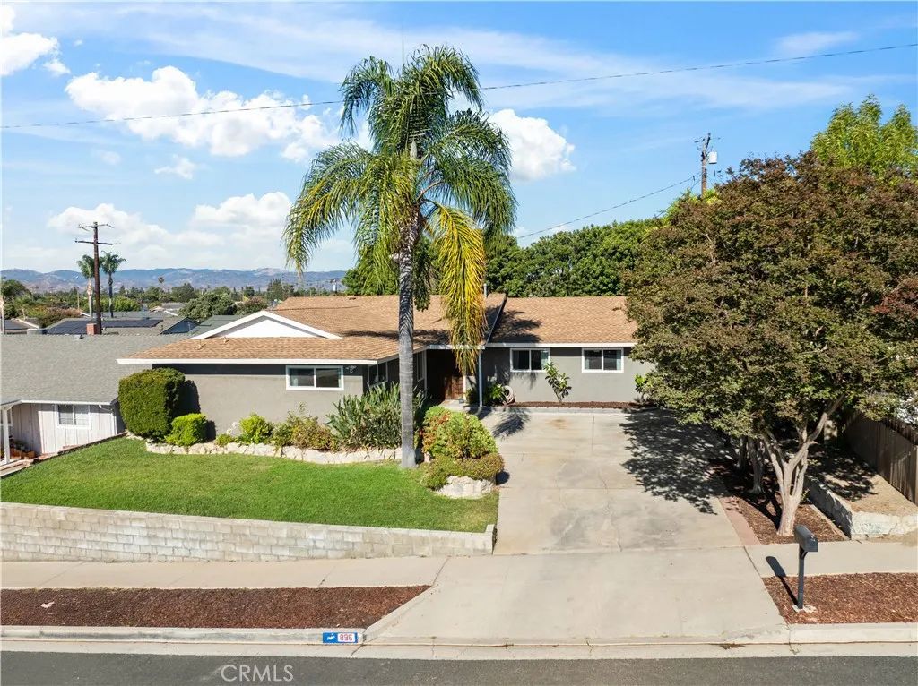 896 Moffatt Circle, Simi Valley, CA 93065