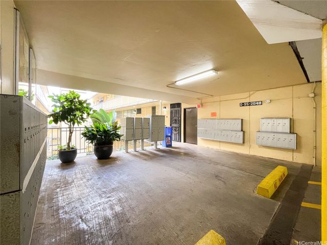 95-2052 Waikalani Place B404, Mililani, HI 96789