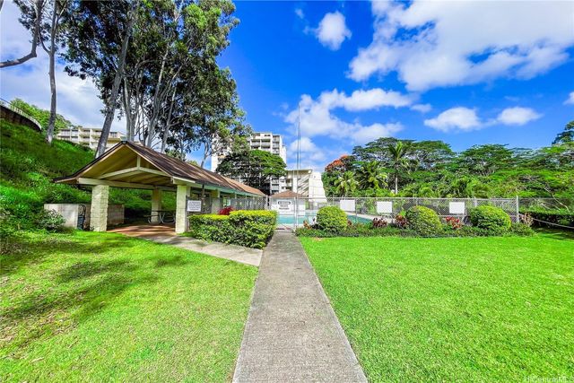 95-2052 Waikalani Place B404, Mililani, HI 96789