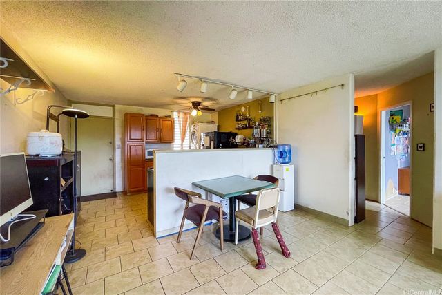 95-2052 Waikalani Place B404, Mililani, HI 96789