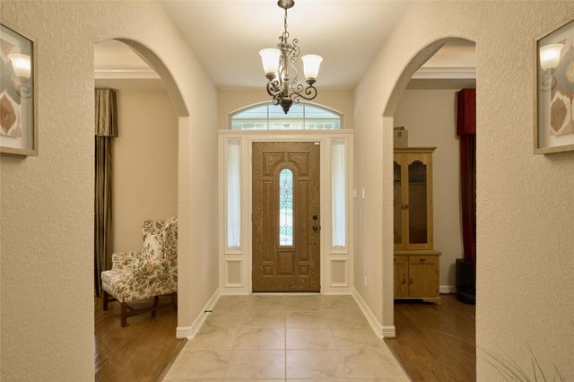 26205 Crown Ranch Boulevard, Montgomery, TX 77316