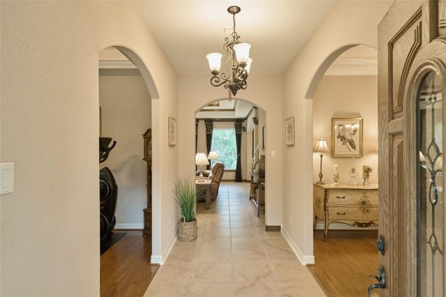 26205 Crown Ranch Boulevard, Montgomery, TX 77316