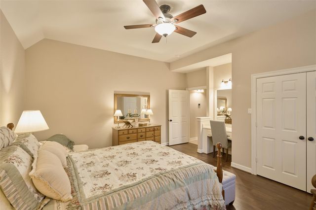 26205 Crown Ranch Boulevard, Montgomery, TX 77316