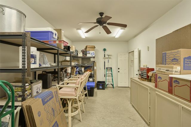 26205 Crown Ranch Boulevard, Montgomery, TX 77316