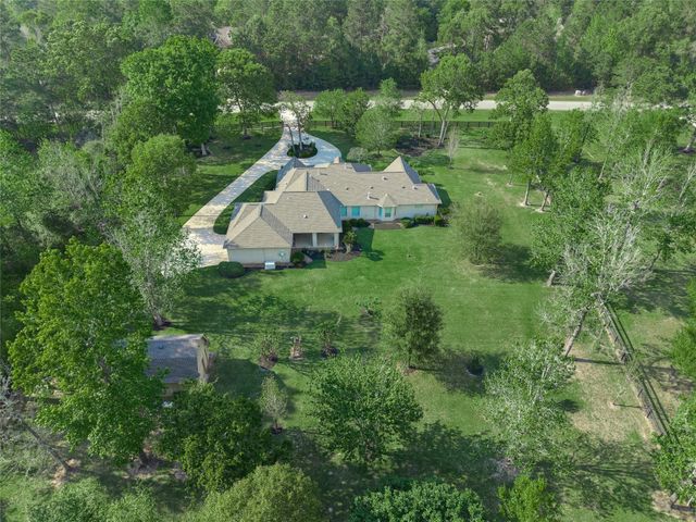 26205 Crown Ranch Boulevard, Montgomery, TX 77316