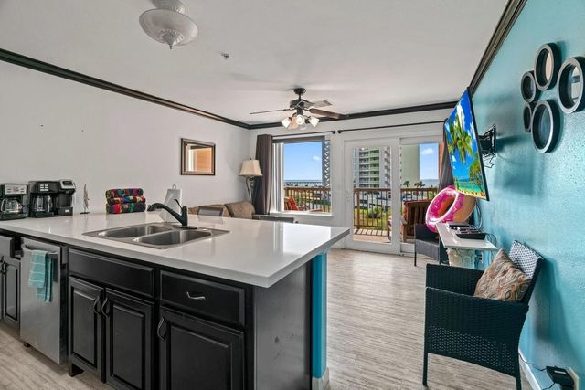 9520 Seawall Boulevard 332, Galveston, TX 77554