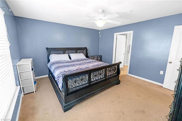 7102 W Friendly Avenue 108, Greensboro, NC 27410