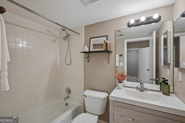 7156 Stonington Drive, Atlanta, GA 30328