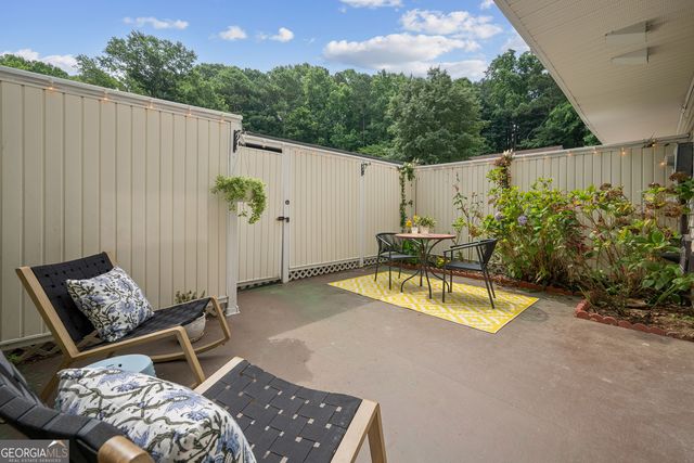 7156 Stonington Drive, Atlanta, GA 30328