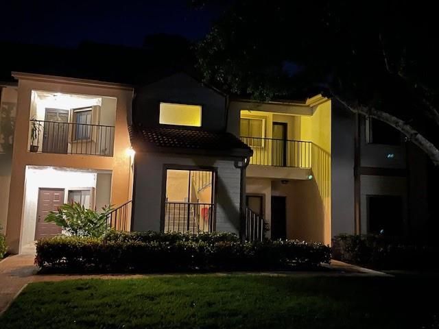 1143 Duncan Cir 104, Palm Beach Gardens, FL 33418