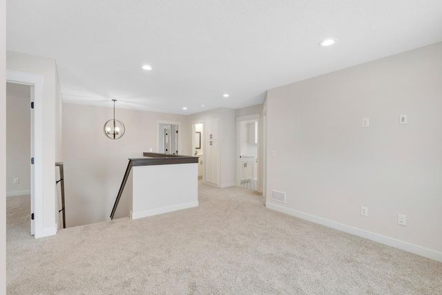 13702 Arrowhead Way, Rosemount, MN 55068