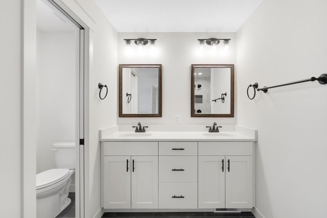 13702 Arrowhead Way, Rosemount, MN 55068