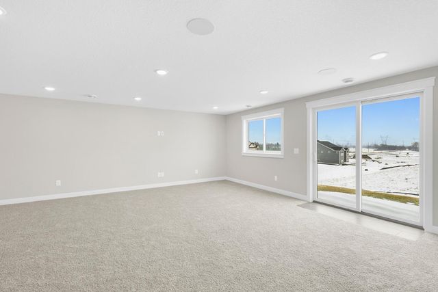 13702 Arrowhead Way, Rosemount, MN 55068