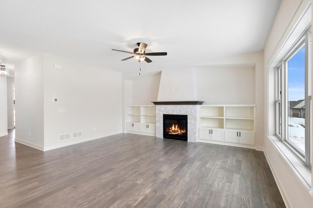 13702 Arrowhead Way, Rosemount, MN 55068