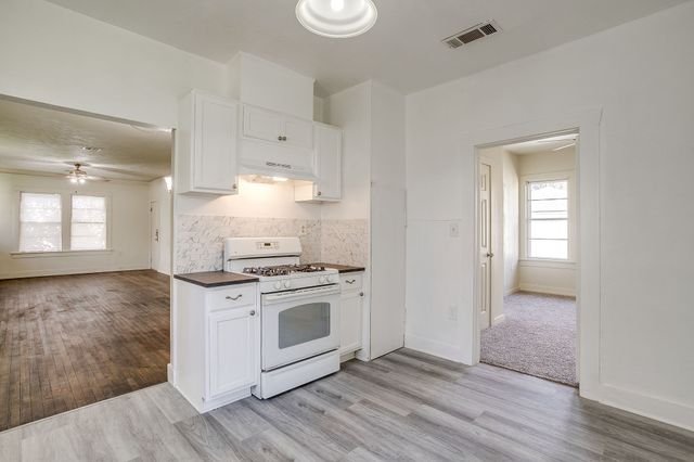 7000 Alice Road, Lake Worth, TX 76135