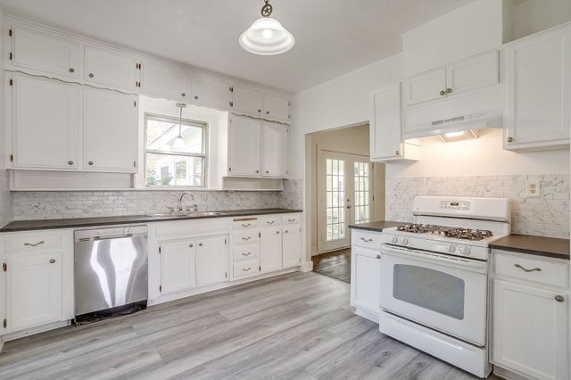 7000 Alice Road, Lake Worth, TX 76135