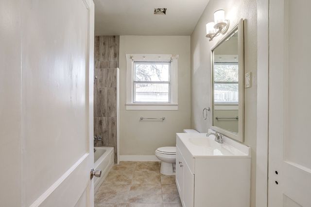 7000 Alice Road, Lake Worth, TX 76135