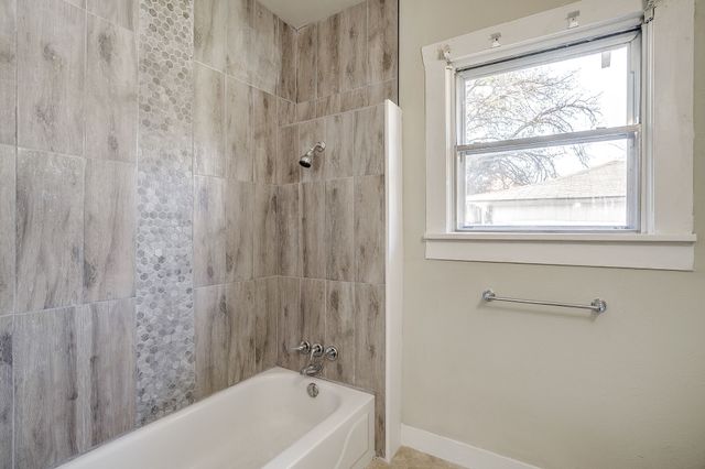 7000 Alice Road, Lake Worth, TX 76135