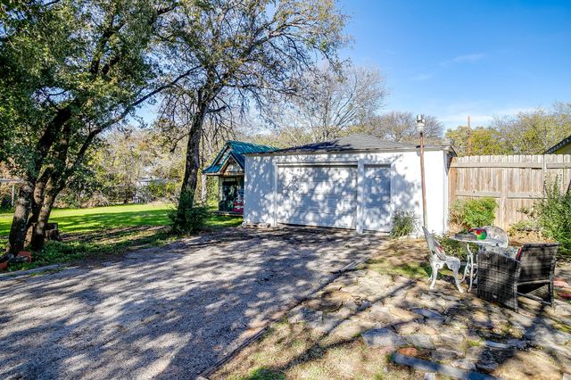 7000 Alice Road, Lake Worth, TX 76135