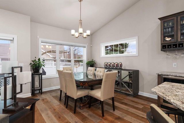 21 Bentley Way, Fitchburg, WI 53711