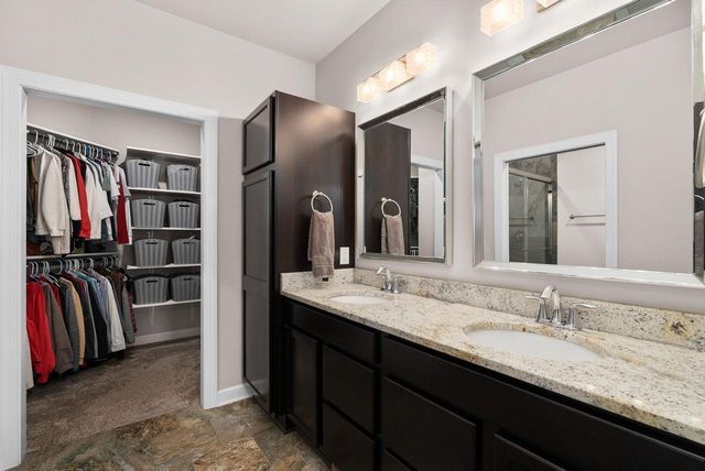 21 Bentley Way, Fitchburg, WI 53711
