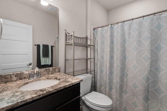 21 Bentley Way, Fitchburg, WI 53711