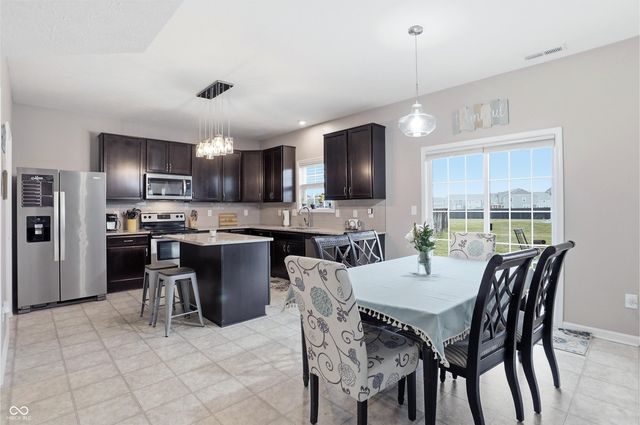 2904 Arklow Way, Brownsburg, IN 46112