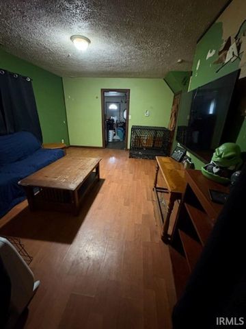 620 N Fifth Avenue, Evansville, IN 47710