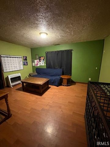 620 N Fifth Avenue, Evansville, IN 47710