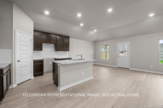 10334 Goodison Drive, Converse, TX 78109