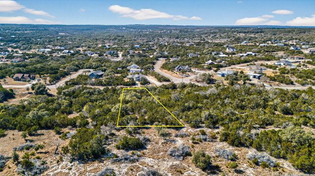 614 Stars And Stripes, Fischer, TX 78623